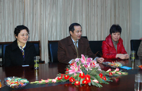 中国银行常州支行溧阳支行向导来必发集团走访