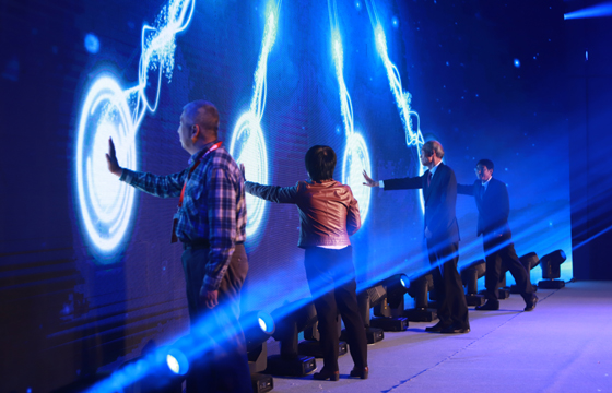 50年绚烂创业史——《必发之路》新书首发