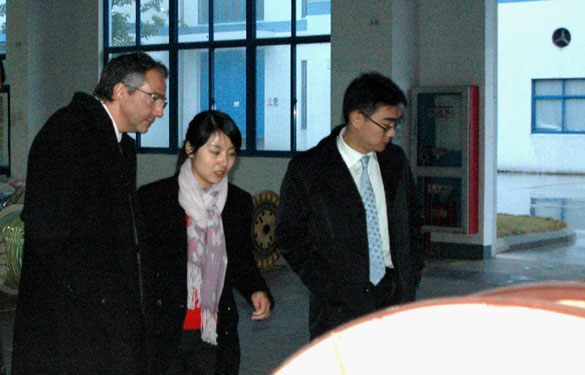 以色列驻沪总领事艾雅克一行来必发集团旅行考察